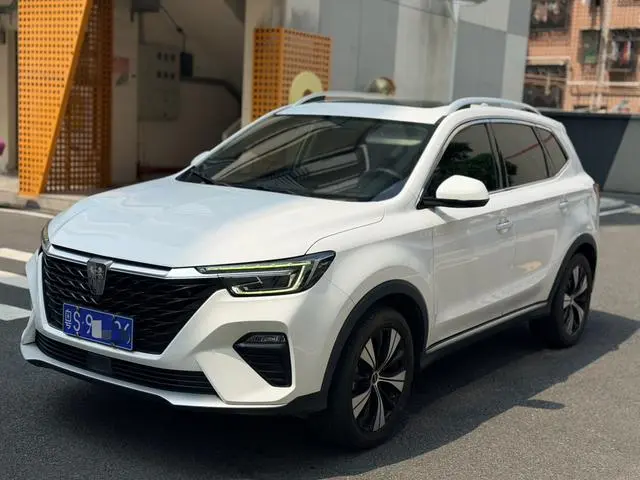 Roewe MG HS (RX5)