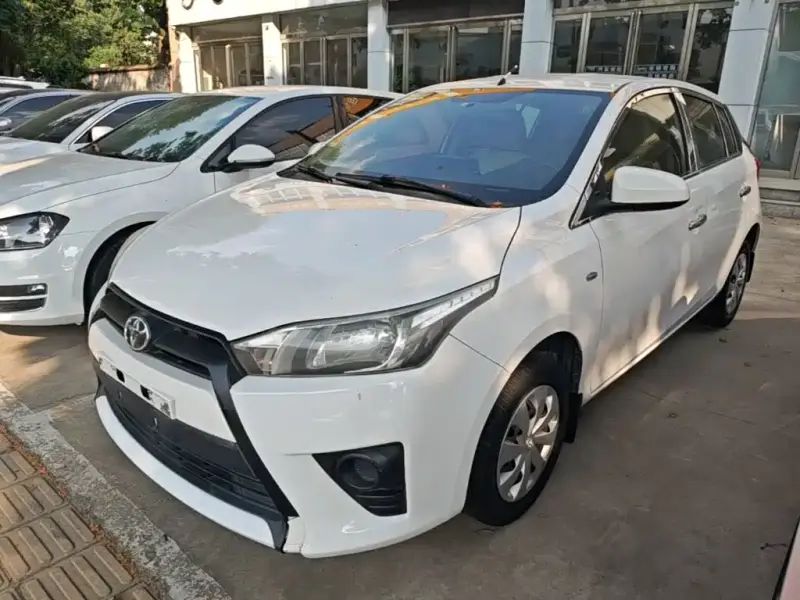 Toyota Yaris L