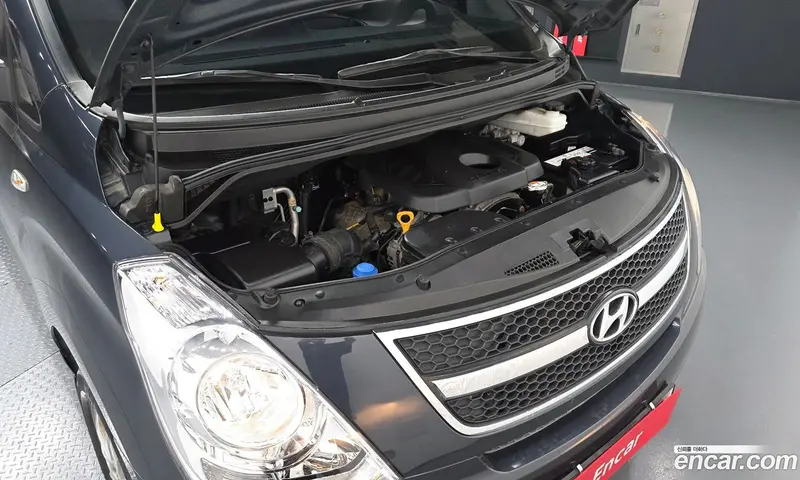 Hyundai H-1 (Starex)