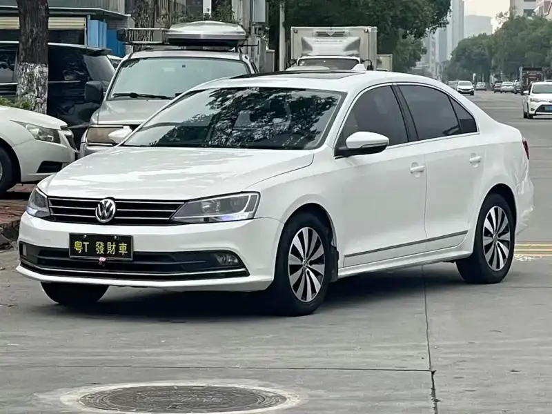 Volkswagen Sagitar
