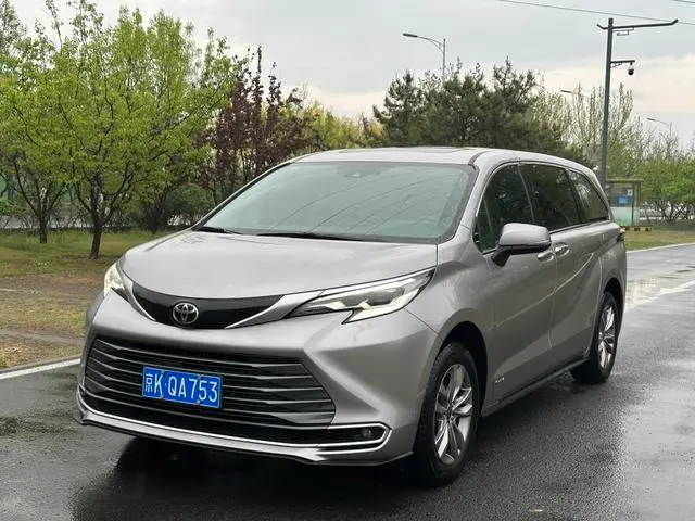 Toyota Sienna