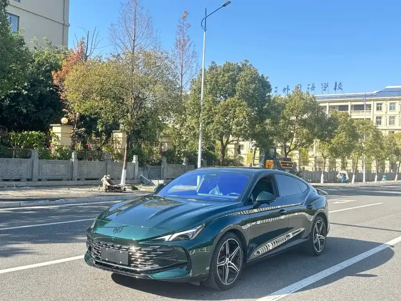 MG MG7