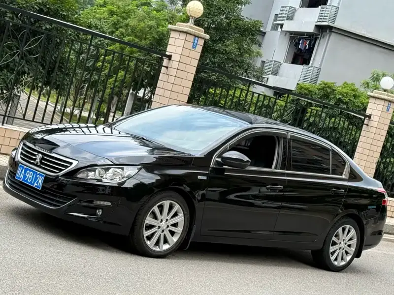 Peugeot 408