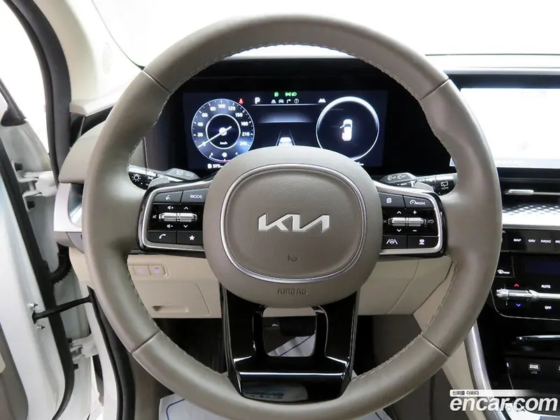 Kia Carnival (Canival)
