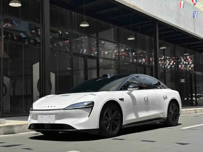 Luxeed Zhijie S7