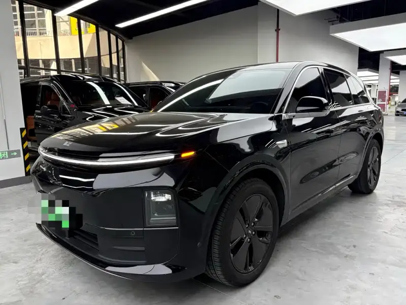 Li Auto L6