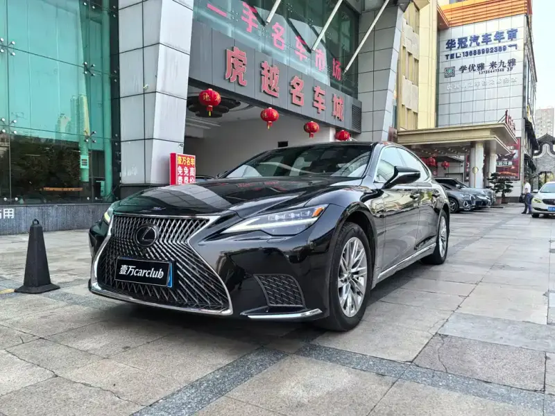 Lexus LS