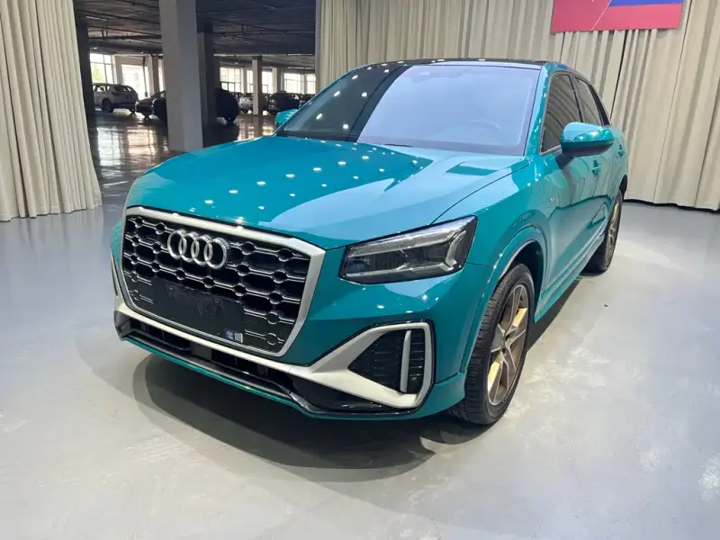 Audi Q2L