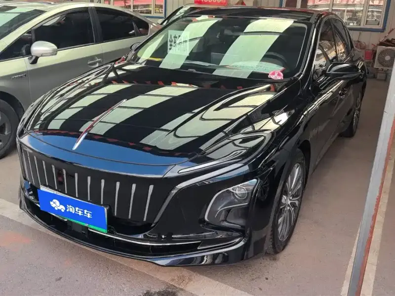 Hongqi E-QM5