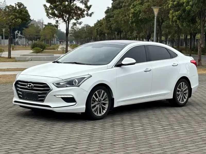 Hyundai Mistra