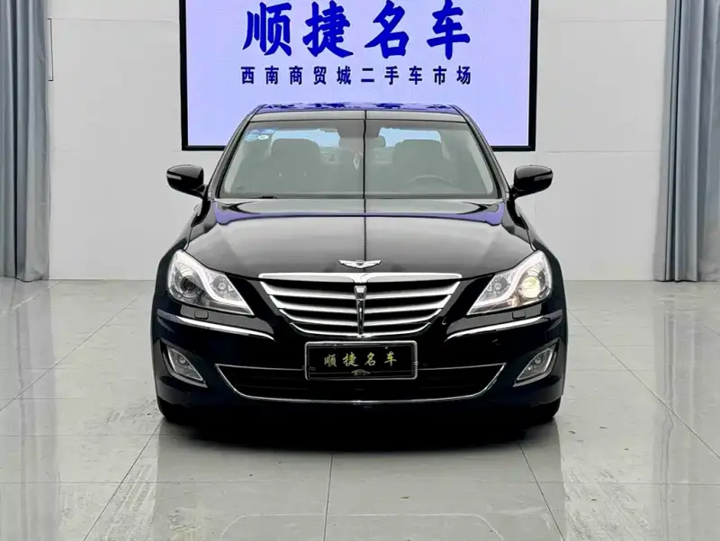 Hyundai Genesis