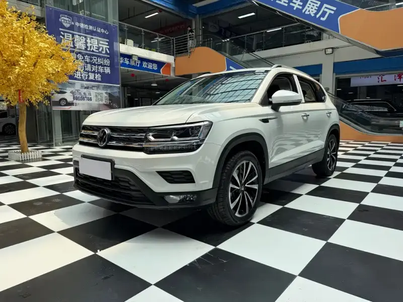 Volkswagen Tharu