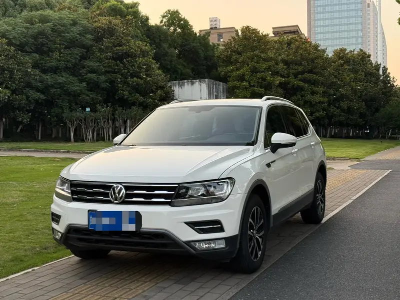 Volkswagen Tiguan L