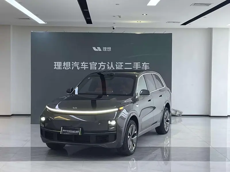 Li Auto L8