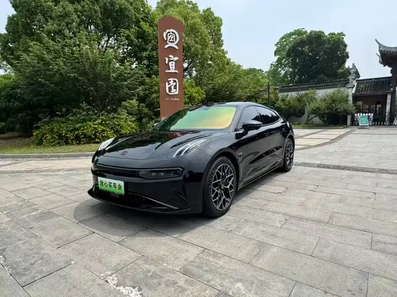 Zeekr 001