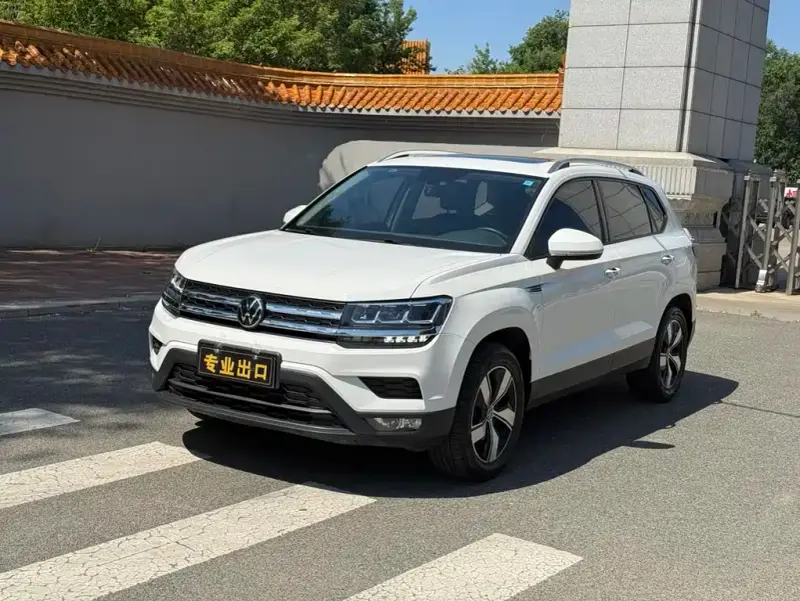 Volkswagen Tharu