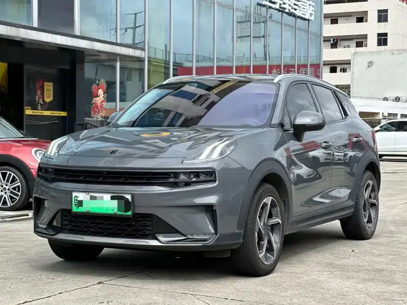 Lynk & Co 06 EM-P