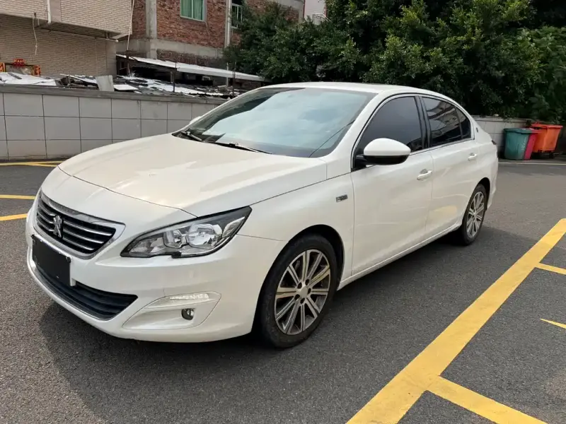 Peugeot 408