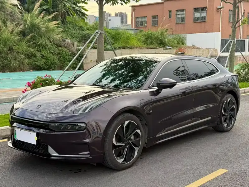 Zeekr 001