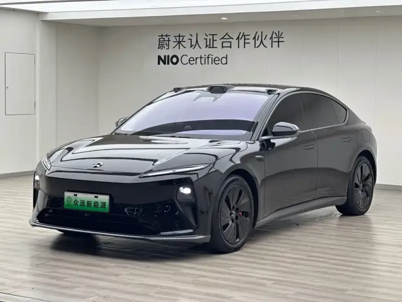 NIO ET5