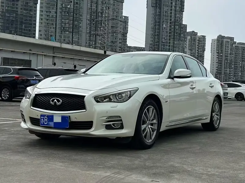 Infiniti Q50L