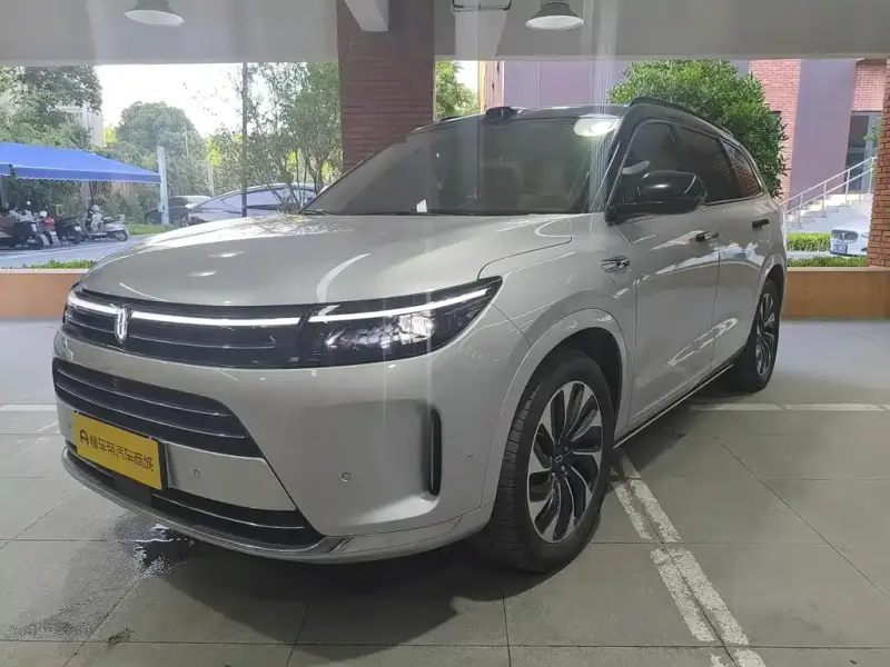 AITO M7