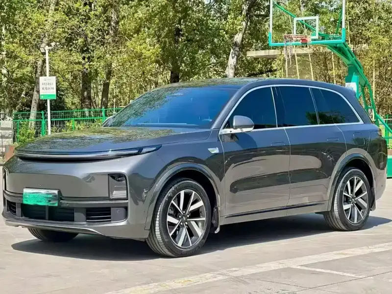 Li Auto L8