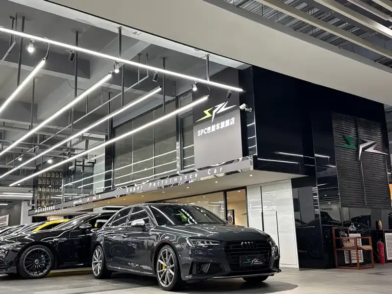 Audi S4
