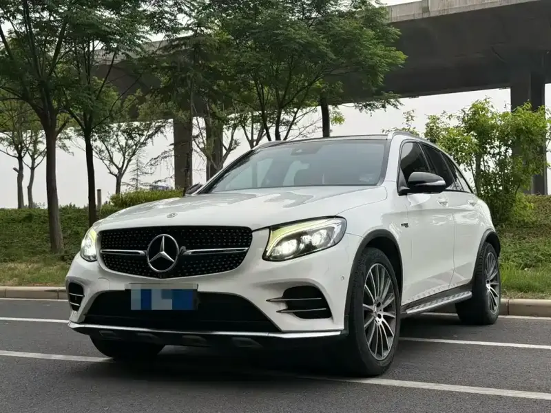 Mercedes-Benz GLC AMG