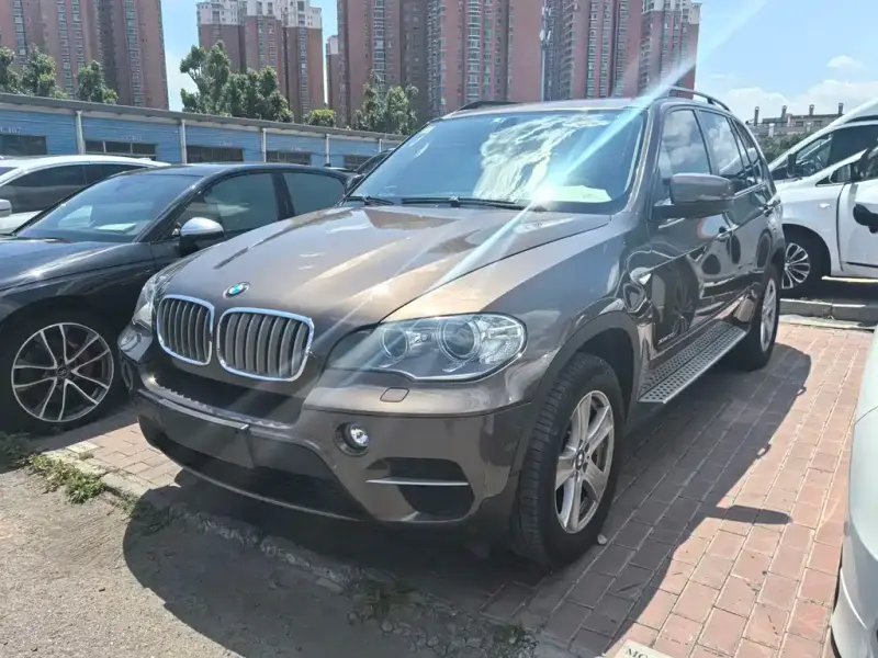 BMW X5 (Import)