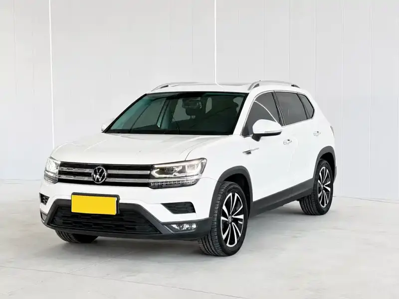 Volkswagen Tharu