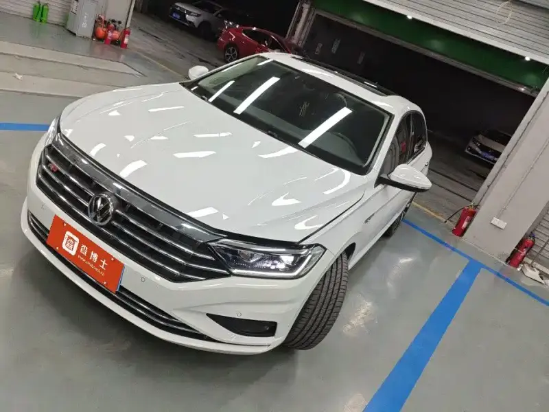 Volkswagen Sagitar