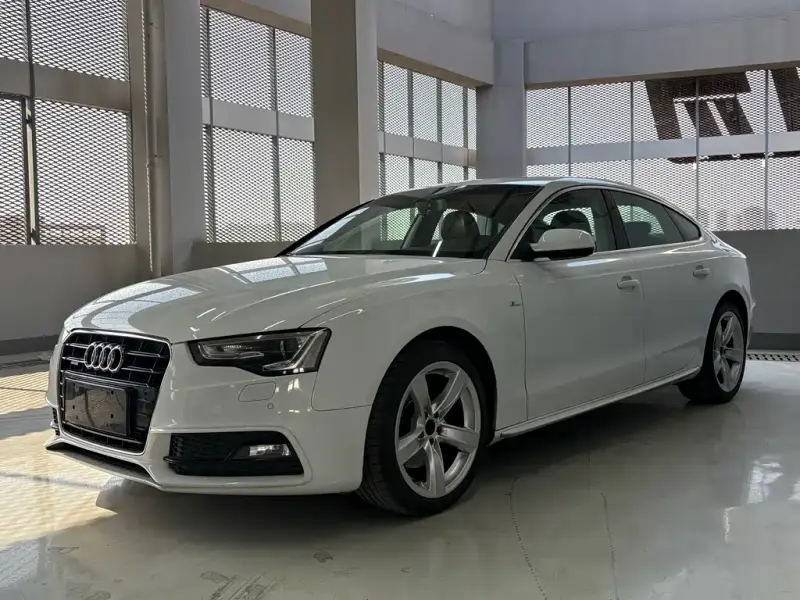 Audi A5 (Import)