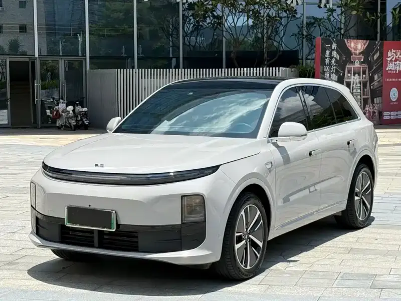 Li Auto L6