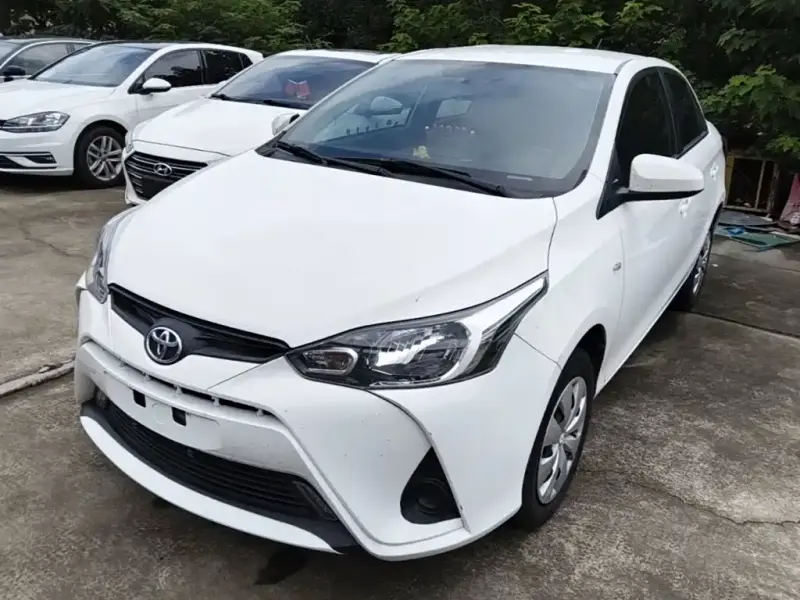 Toyota Yaris L
