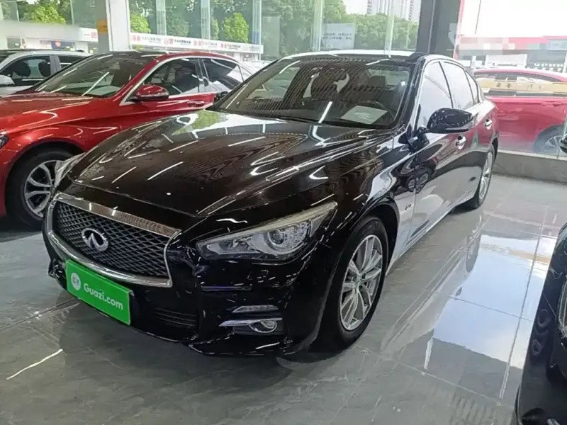 Infiniti Q50L