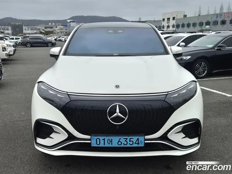 Mercedes-Benz EQS