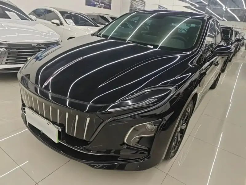 Hongqi E-QM5