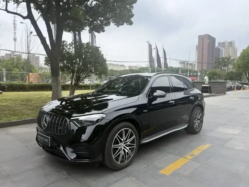 Mercedes-Benz GLC AMG
