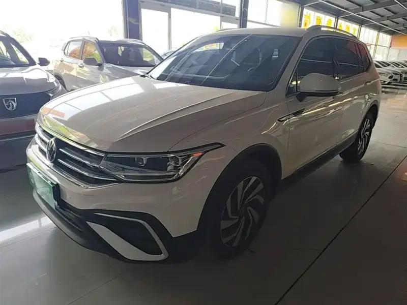 Volkswagen Tiguan L