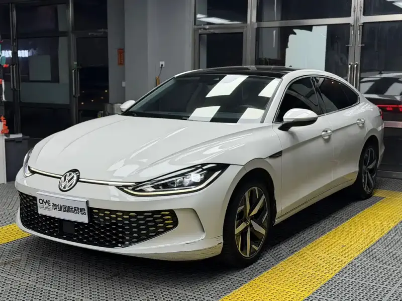 Volkswagen Lamando
