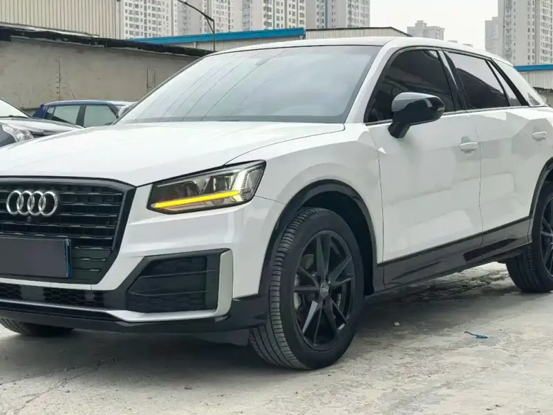 Audi Q2L