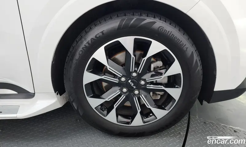 Kia Carnival (Canival)