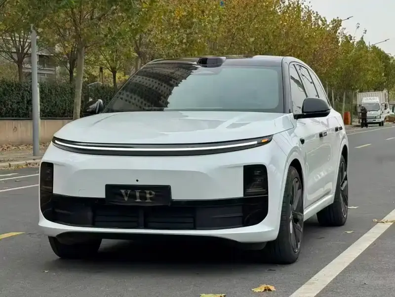 Li Auto L6