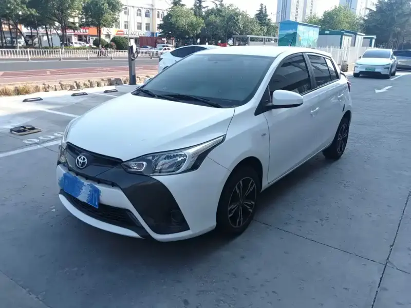 Toyota Yaris L