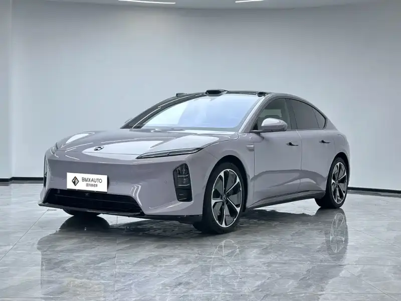 NIO ET5