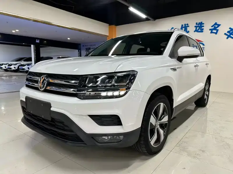 Volkswagen Tharu