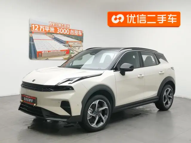 Lynk & Co 06