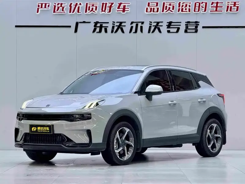 Lynk & Co 06 EM-P