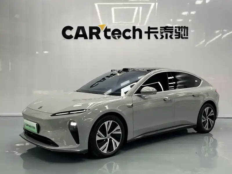 NIO ET5